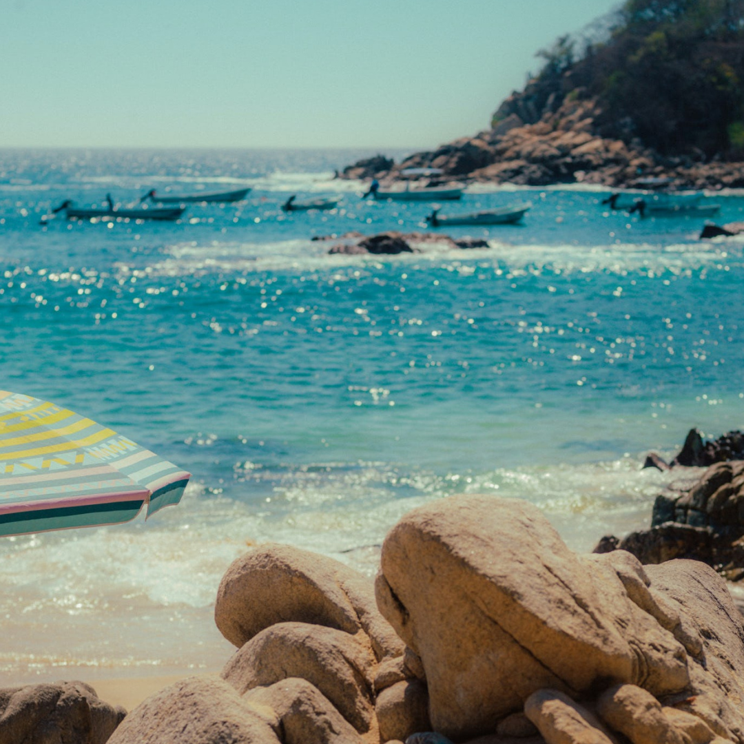 SunShipped is the ultimate destination for your holiday clothes, sunny items and beauty