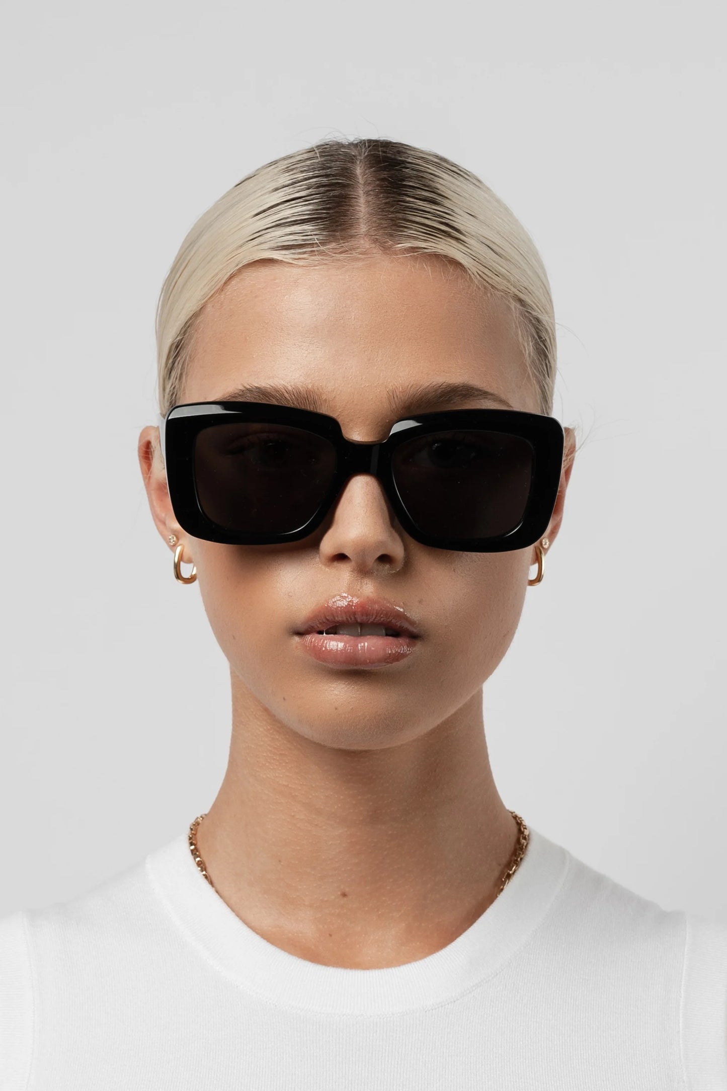 Pia - Black | Isle of Eden